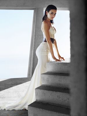 Camilla Belle